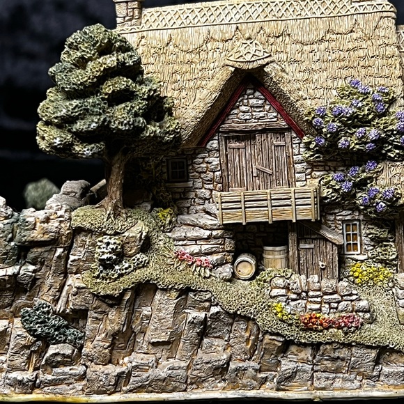 Lilliput Lane | Old Mill Dunster | 2001 Anniversary Cottage - Picture 10 of 16